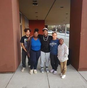 Meet your Posher, Davaris